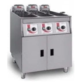 Super Easy 633 Electric Free-standing Triple Tank Fryer with Gravity Filtration - 3 Baskets.